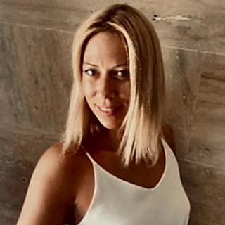 Lotus Çiçeği ve Padmasana